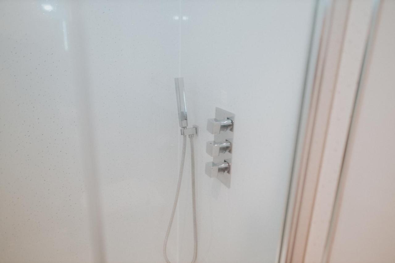 Luxury Modern 3 Bedroom Apartment In City Centre Единбург Екстер'єр фото