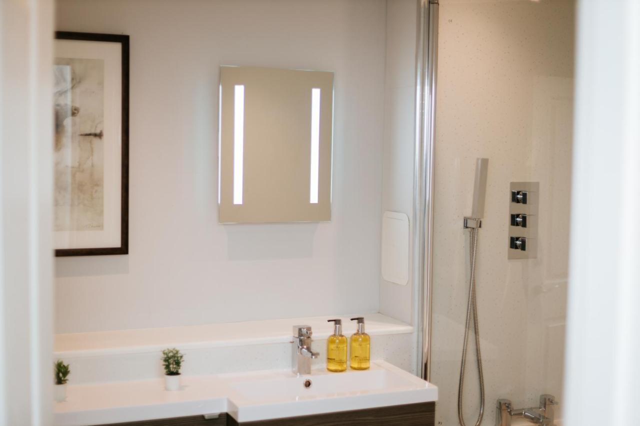 Luxury Modern 3 Bedroom Apartment In City Centre Единбург Екстер'єр фото